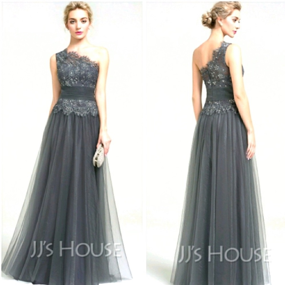JJsHouse size 14 formal gown